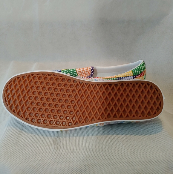 Vans Pride Sip-Ons M- 10.5 / W- 12 - Picture 8 of 10